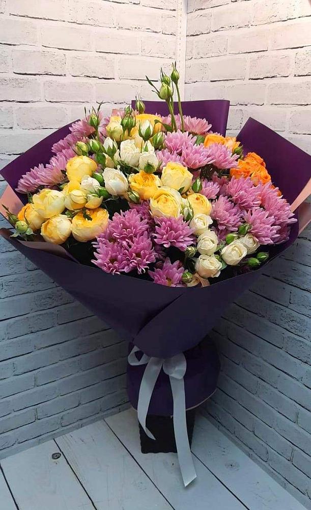 Букет цветов из: Хризантемы и Розы в Варениковской