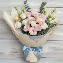 Букет цветов из:  Лизиантусы в Варениковской