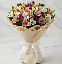 Букет цветов из:  Альстромерии в Варениковской