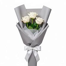 Букет 3 белые розы в Варениковской