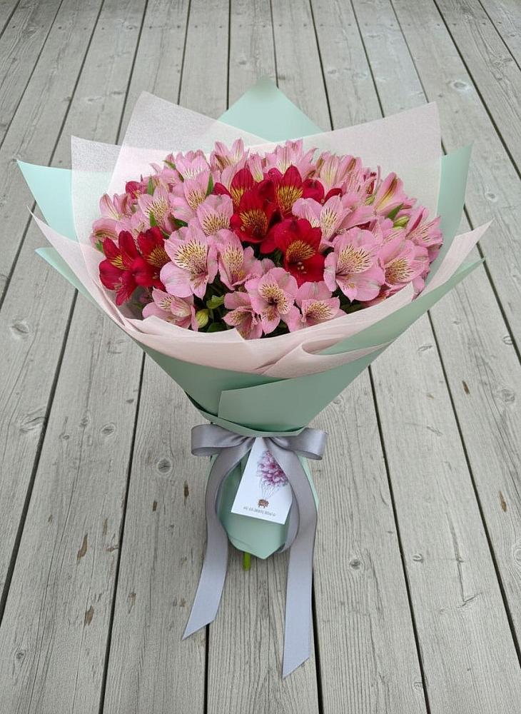 Букет цветов из: Альстромерии в Варениковской