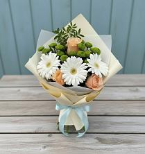 Букет цветов из:  Герберы, Розы и Хризантемы в Варениковской