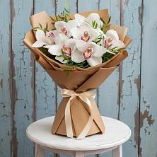 Букет цветов из:  Орхидеи и Розы в Варениковской